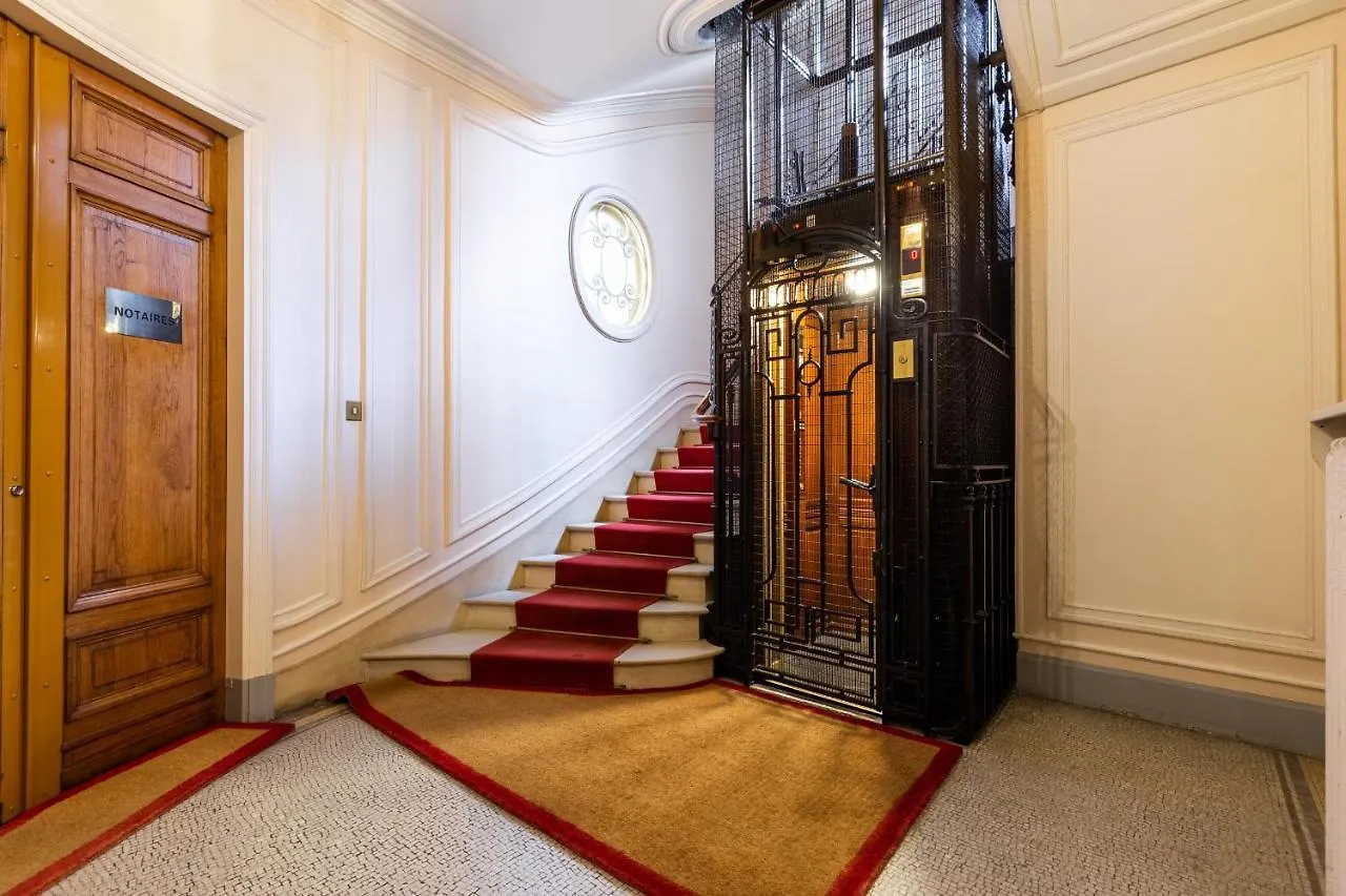 Charme Parisien Pres De L'Arc De Triomphe - 183 M² Apartment France