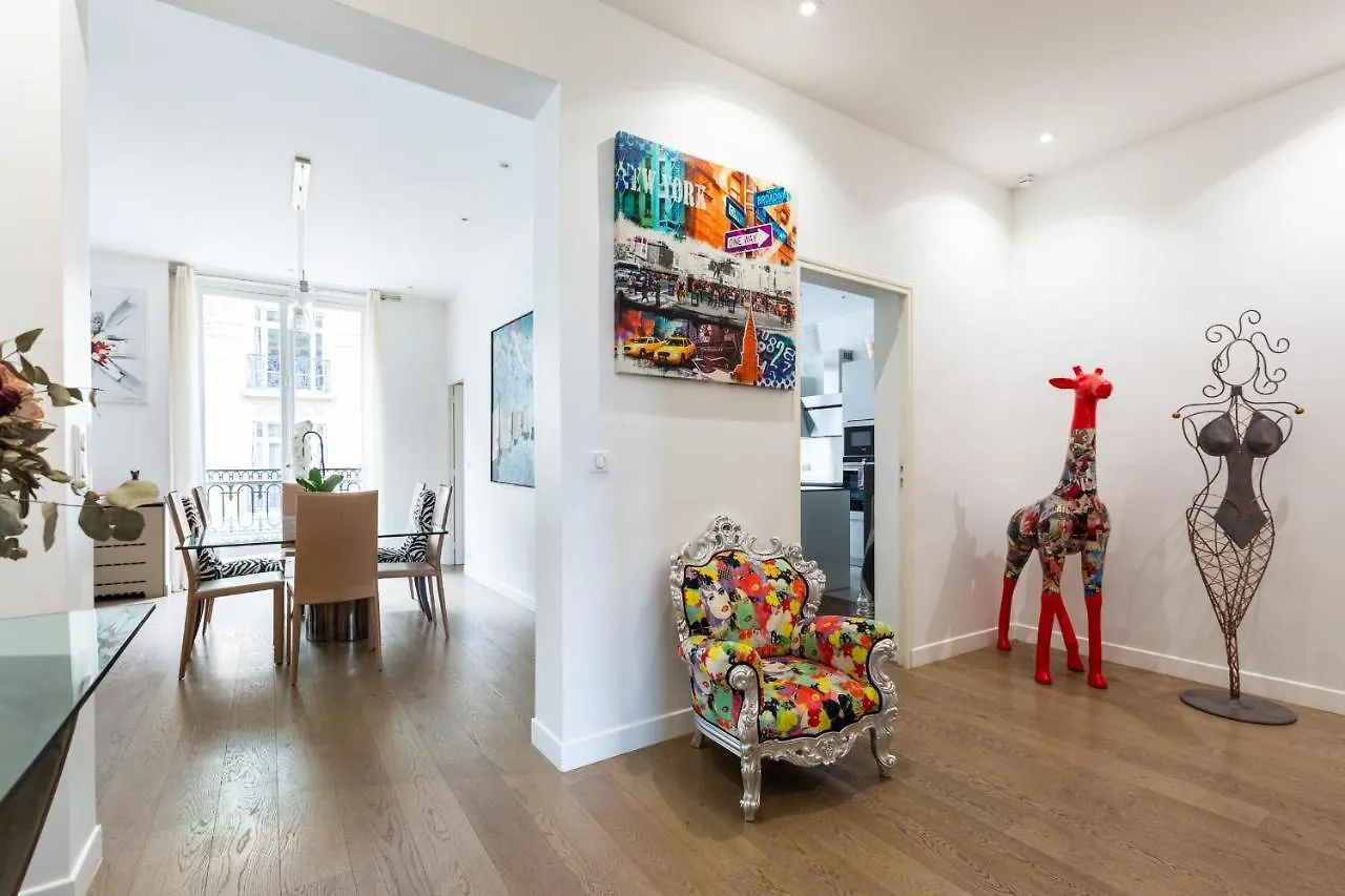 Charme Parisien Pres De L'Arc De Triomphe - 183 M² Apartment 0*, Paris France